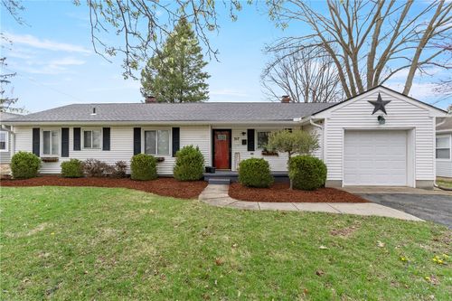 317 Wolf Ave, Englewood, OH, 45322-1640 | Card Image