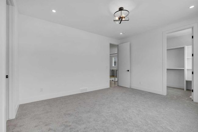 223 Kinniburgh Loop, House other with 4 bedrooms, 4 bathrooms and 5 parking in Chestermere AB | Image 30