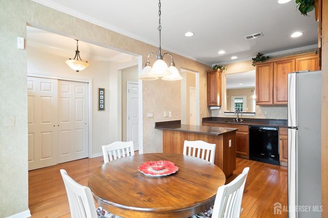 2743 - 4 Sandra Ct, Townhouse with 2 bedrooms, 4 bathrooms and null parking in Old Bridge NJ | Image 18