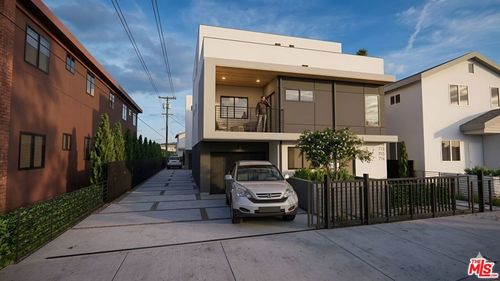 715 E 41st Pl, Los Angeles, CA, 90011 | Card Image