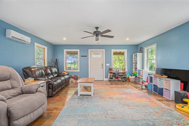 Main Floor | Image 7