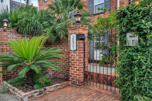 2855 St Charles Avenue, New Orleans, LA, 70115 | Card Image