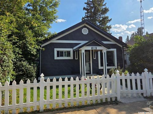 2011 Main St, Edam, SK, S0M0V0 | Card Image