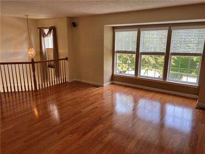 surround sound in living room | Image 2