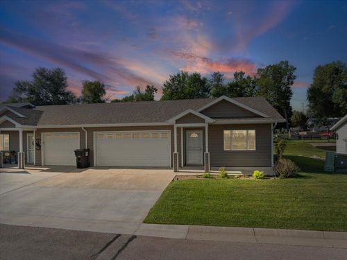 1217 Silverbrook Ln, Spearfish, SD, 57783-6213 | Card Image