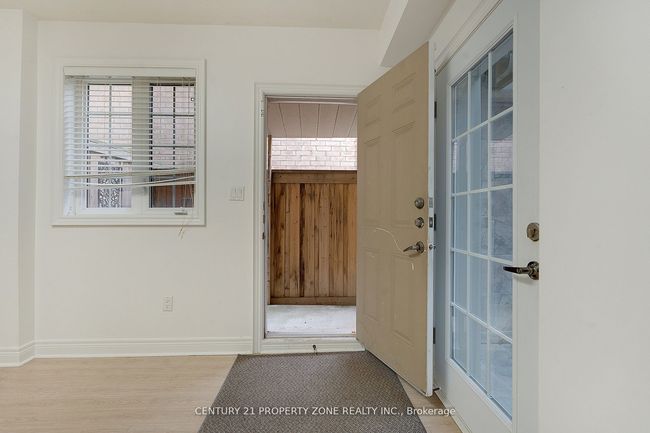 9 Haywood Dr, House other with 6 bedrooms, 5 bathrooms and 4 parking in Brampton ON | Image 36