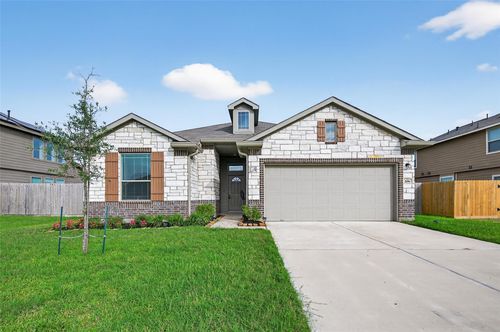 206 White Wing Ln, Sealy, TX, 77474-2425 | Card Image
