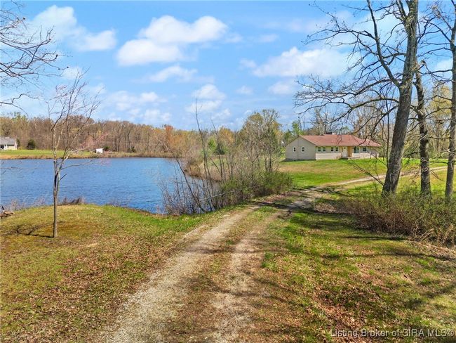 1110 W Helton Rd, Home with 3 bedrooms, 3 bathrooms and null parking in Scottsburg IN | Image 73