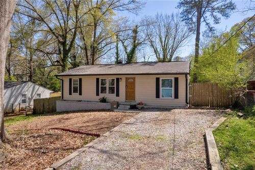 3351 Phillips Cir, Decatur, GA, 30032-4704 | Card Image