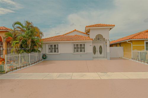 7014 W 30th Ln, Hialeah, FL, 33018 | Card Image