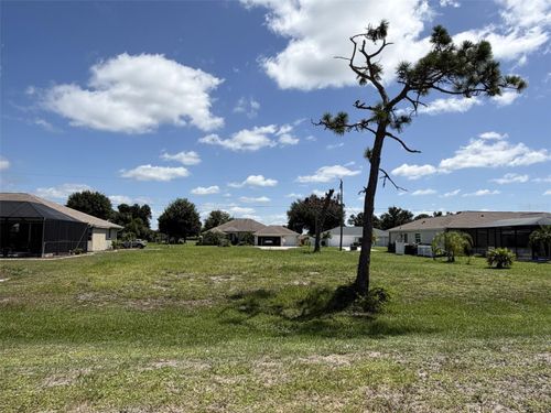25 Pinehurst Ct, Rotonda West, FL, 33947-2012 | Card Image