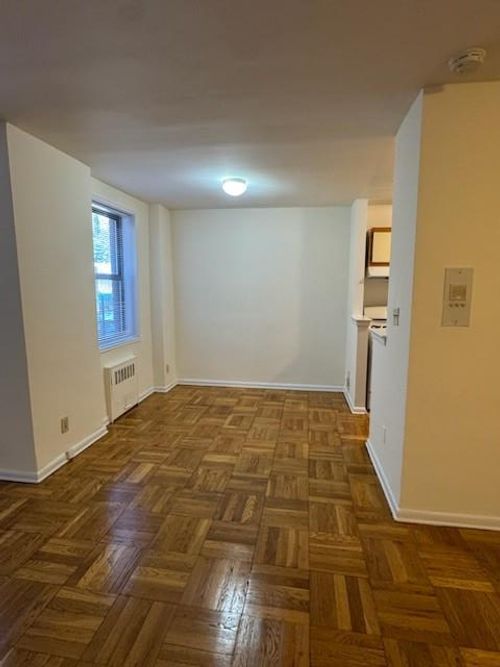 apt-2b-11 Lake St, White Plains, NY, 10603-3822 | Card Image