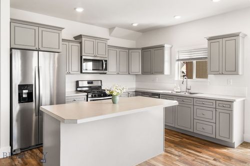 352 Pond Lily Dr, Bozeman, MT, 59718-8803 | Card Image