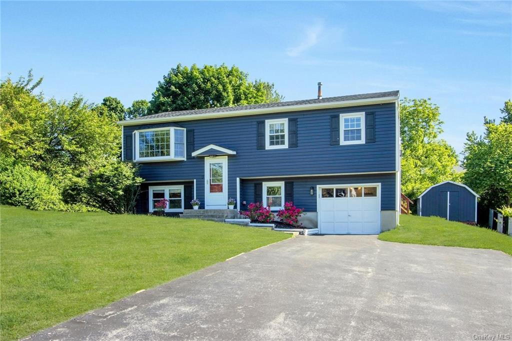 Oxford Ln, Harriman, NY 10926