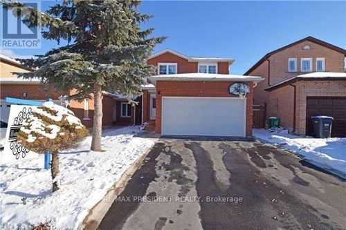 7 Candy Crescent, Brampton (Northwood Park), ON, L6X3T8 | Card Image