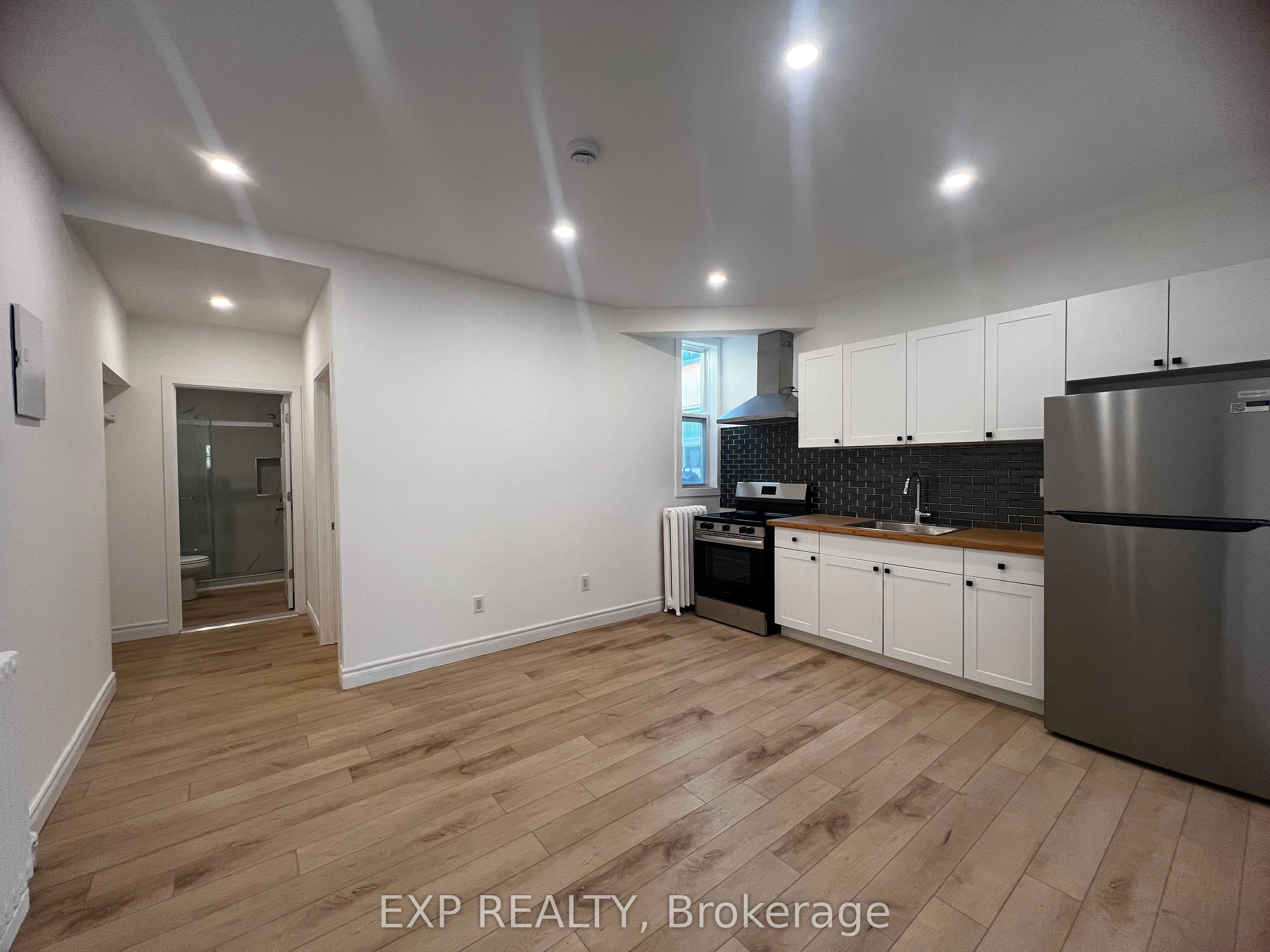 Residential Lease in Toronto C03