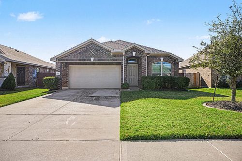 8817 Voyager Dr, Texas City, TX, 77591-1488 | Card Image