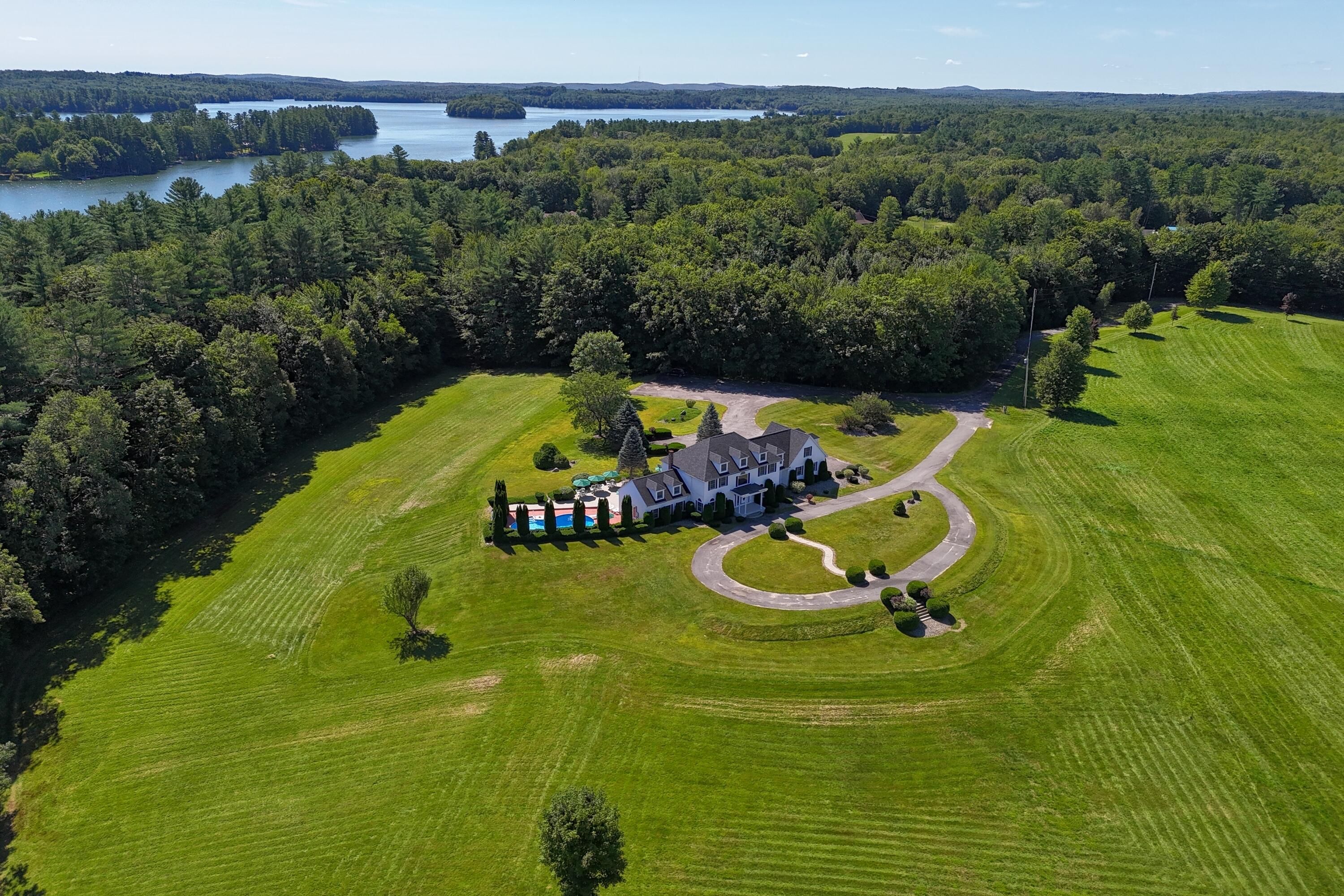 Annabessacook Rd, Winthrop, ME 04364