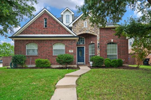 9498 Homestead Ln, Frisco, TX, 75033-7606 | Card Image