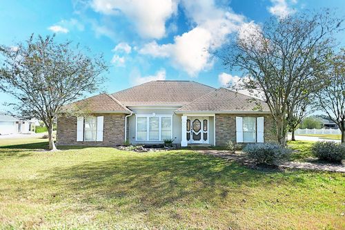 1403 E Camellia Dr, Thibodaux, LA, 70301-3928 | Card Image