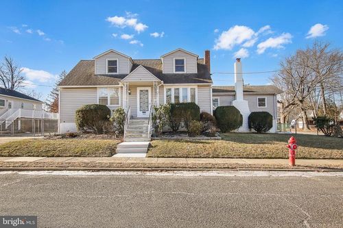 102 S Poplar Avenue, MAPLE SHADE, NJ, 08052 | Card Image