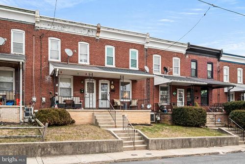 41 W 6th Ave, COATESVILLE, PA, 19320-2950 | Card Image