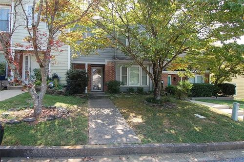 223 Triple Oaks Dr, Tucker, GA, 30084-2075 | Card Image