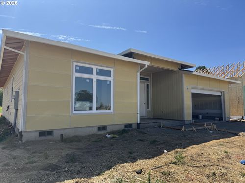 3266 Nightingale Dr, Woodburn, OR, 97071-7759 | Card Image