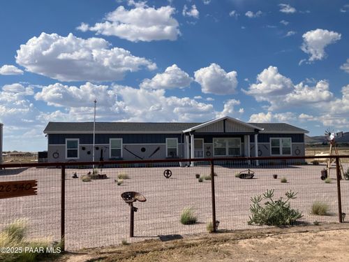 26340 N Vineyard Ln, Paulden, AZ, 86334 | Card Image
