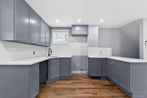 11019 Liverpool St, Jamaica, NY, 11435-5733 | Card Image