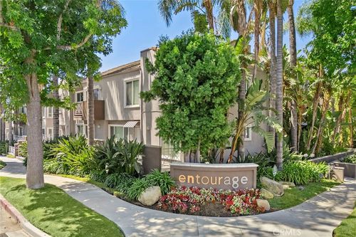 220-355 N Maple St, Burbank, CA, 91505-3910 | Card Image