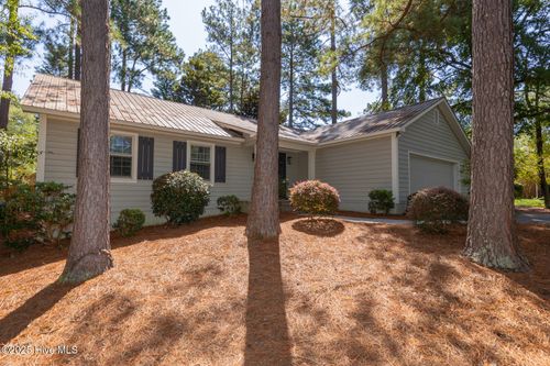 100 Saint Andrews Dr, Pinehurst, NC, 28374-8308 | Card Image