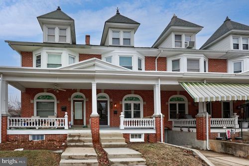 130 Park Ave, EPHRATA, PA, 17522-2020 | Card Image