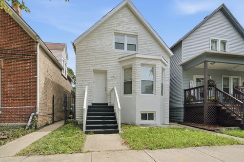 8731 Carpenter St, Chicago, IL, 60620-3442 | Card Image