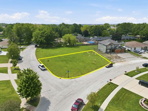 806 W Westgate Dr, Peotone, IL, 60468-9841 | Card Image