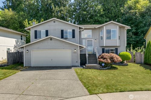 17615 Topper Ct, Arlington, WA, 98223-6392 | Card Image