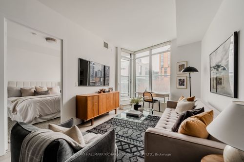 340-15 Merchants' Wharf N/A, Toronto, ON, M5A0N8 | Card Image