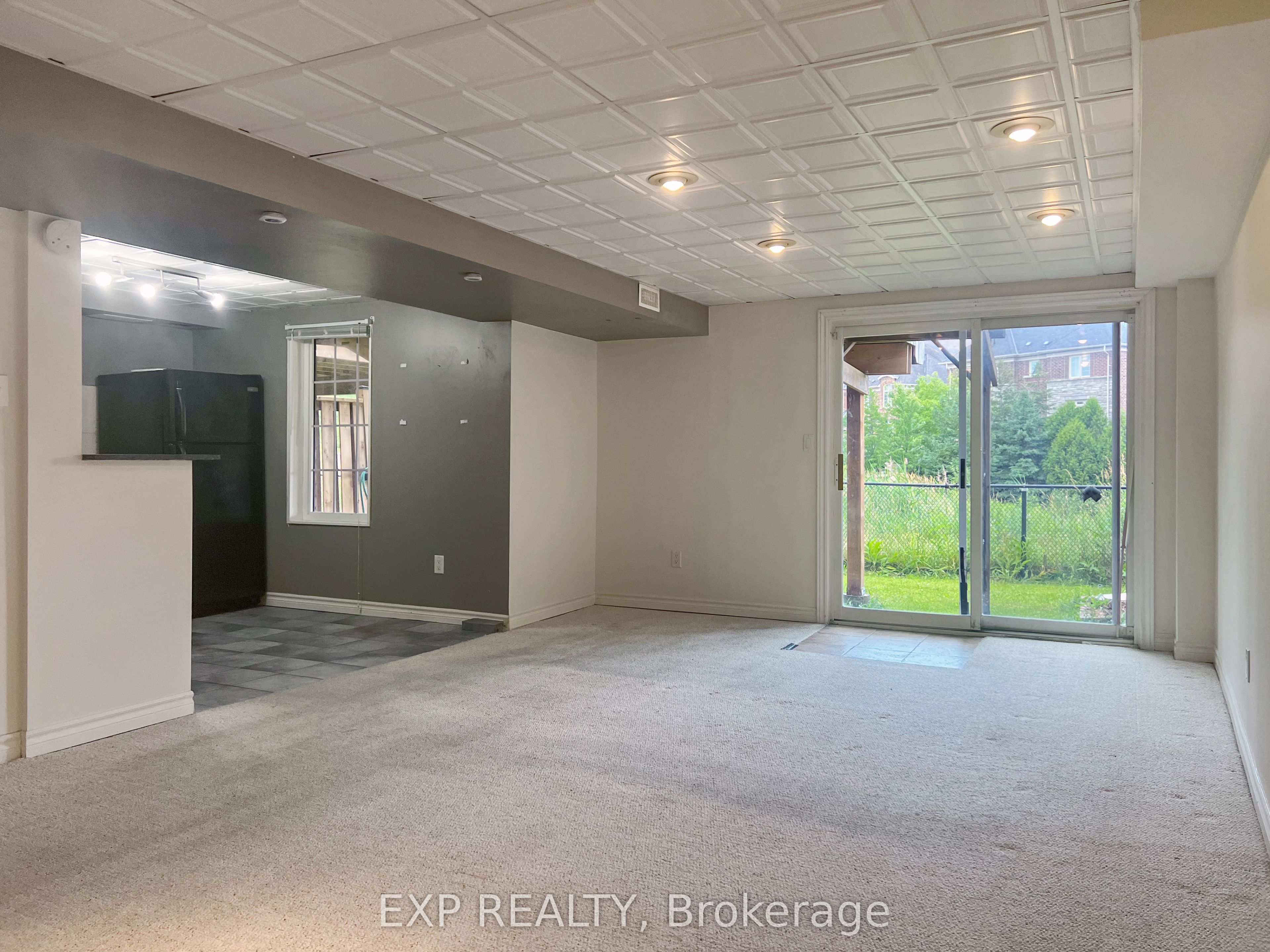 Residential Lease in Aurora 4