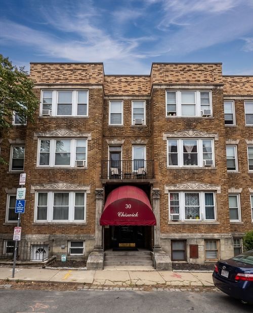 9-30 Chiswick Rd, Boston, MA, 02135-7131 | Card Image