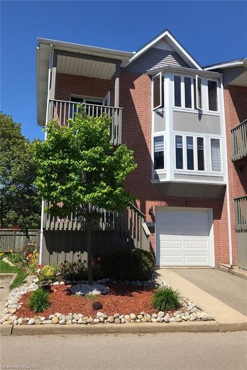 18-245 Bishop St S, Cambridge, ON, N3H5N2 | Card Image