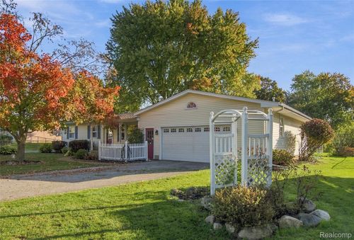 5086 N Belsay Road, Genesee Charter Township, MI, 48506 | Card Image