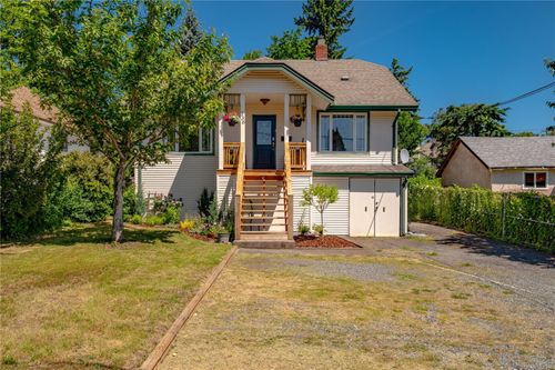 536 Bradley St, Nanaimo, BC, V9S1C1 | Card Image