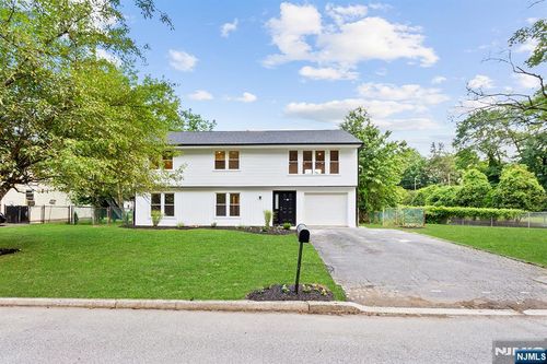 151 Pine Ave, New Milford, NJ, 07646-2636 | Card Image