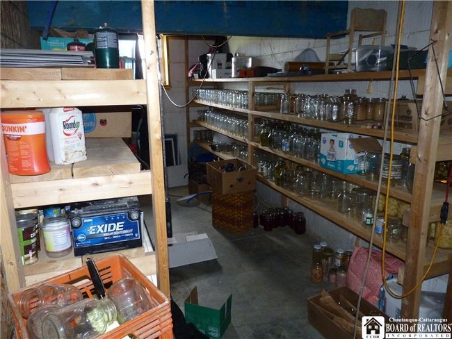 Basement storage room | Image 27