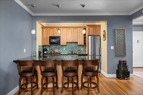 apt-1a1a-2 Overlook Rd, White Plains, NY, 10605-2468 | Card Image