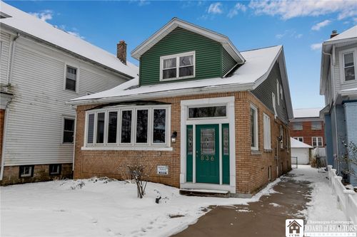 836 Mckinley Pkwy, Buffalo, NY, 14220-1339 | Card Image