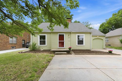 151 N Edgemoor St, Wichita, KS, 67208-4418 | Card Image