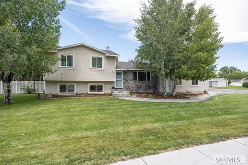 202 W 3rd S, Sugar City, ID, 83448-1164 | Card Image
