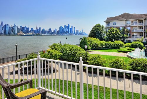 406 Newburgh Ct, West New York, NJ, 07093-8314 | Card Image