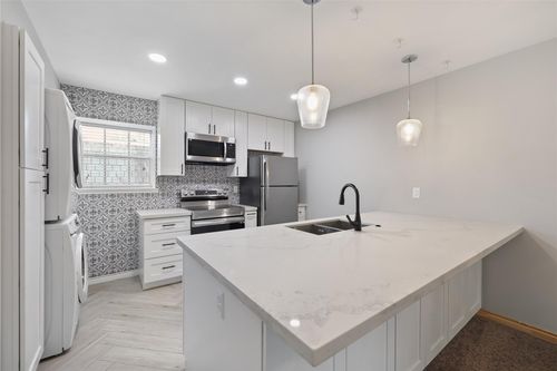 apt-62-9015 Gaylord Dr, Houston, TX, 77024-2934 | Card Image